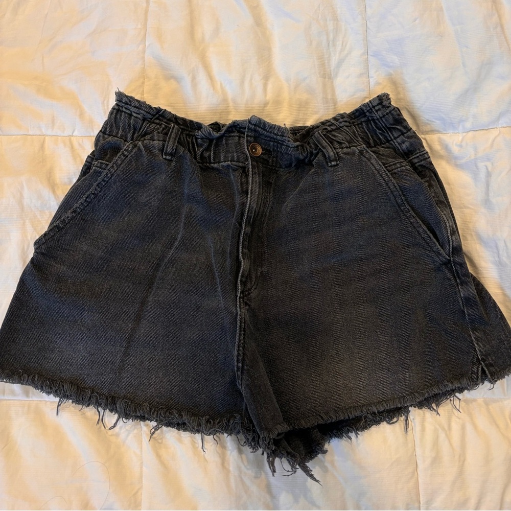 Paper bag denim shorts